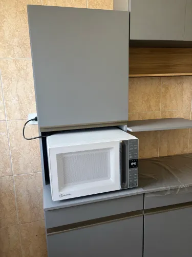 Armário de cozinha suspenso, paneleiro e gabinete