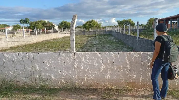 Terreno na barra 300 m2