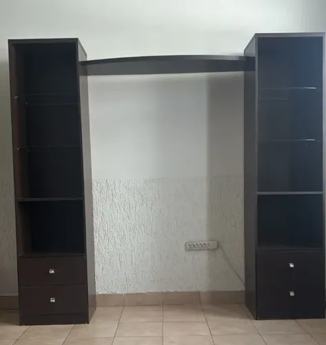 Estante totem dupla