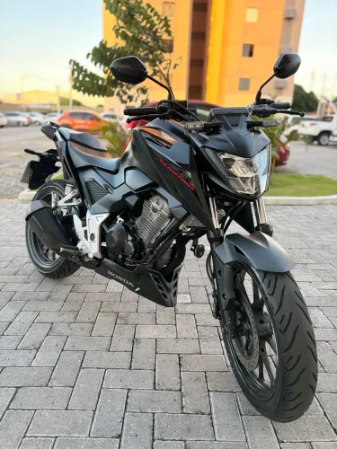 CB300f 2024
