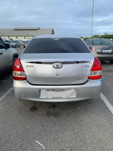 Toyota Etios XLS Sedan 1.5 Flex 16V 4P Mec. 2013