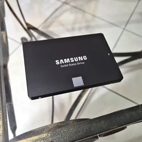 (Saúde: 81%) SSD 500GB, Samsung 840 EVO Sata 3 com DRAM, 500 GB similar 480GB 512GB (leia)