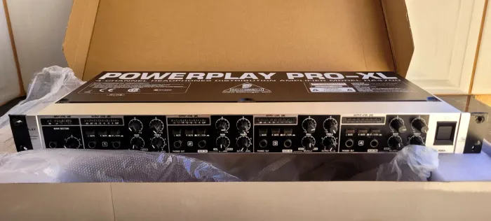 Powerplay  Behringer HA4700 - ZERADO!