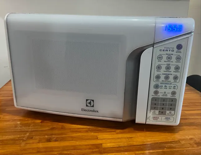 MICROONDAS ELETROLUX BRANCO 220V