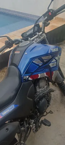 Sem restrições, chave reserva e manual, só tranferir.