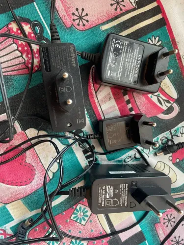 Fontes E Carregadores 12V / 5V - Leve O Lote Por 30,00 ou 10,00 cada