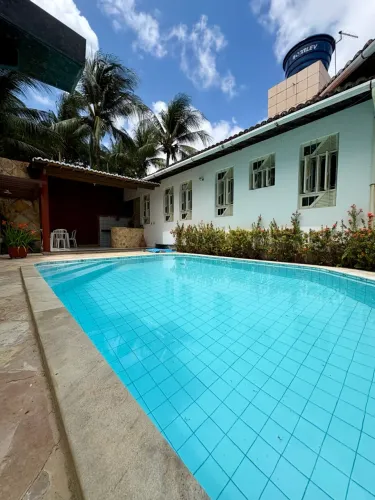 Casa 3 quartos + dependência em Capim Macio 