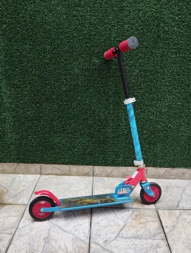 Patinete Infantil Hot Wheels Original - Até 50kg - Ótimo Estado