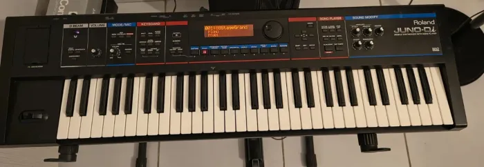 Teclado Roland Juno Di