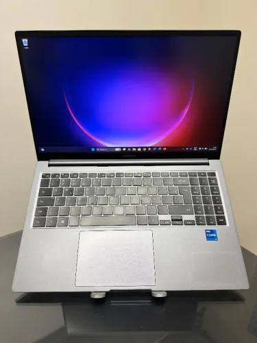 Notebook Samsung Book 4 - Core i7 13º Gen - 16 RAM GB - SSD 512 NVME - 15P