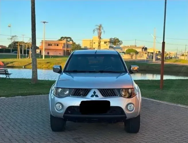 Mitsubishi L200 Triton HPE 3.2 CD TB Int.diesel AUT 2012