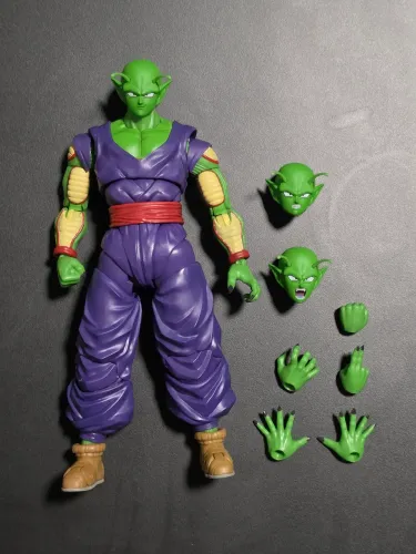 Piccolo super hero sh figuarts Bandai