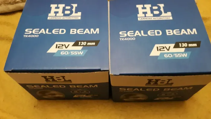 Par de faróis Sealed Beam 130mm 