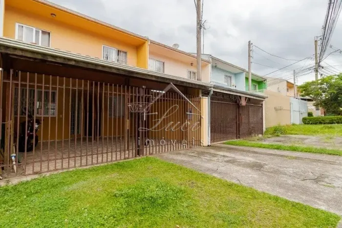 SOBRADO com 3 dormitórios à venda com 115m² por R$ 580.000,00 no bairro Alto Boqueirão - C
