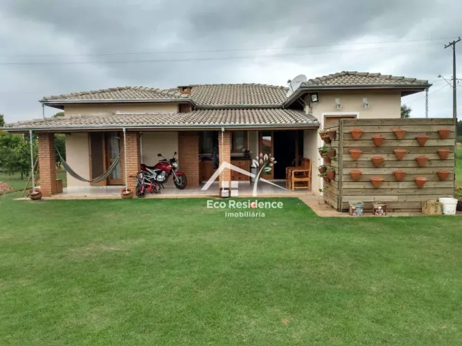 Casa em localização privilegiada com 3 dorm. (1 suíte) à venda, 160 m² por R$ 730.000 - Ni