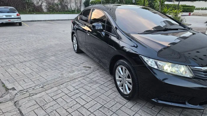 Honda Civic Sedan LXS 1.8/1.8 Flex 16V Mec. 4P 2013
