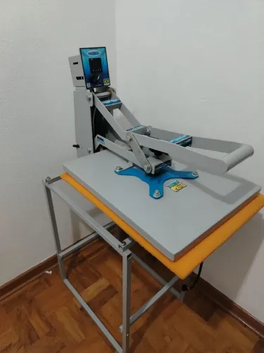 Prensa térmica maquinotec
