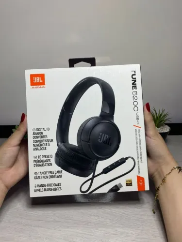 Headset JBL Tune na caixa