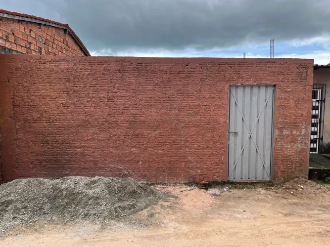 Terreno no olho da água