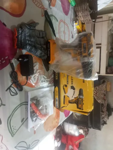 Furadeira e parafusadeira eletrica