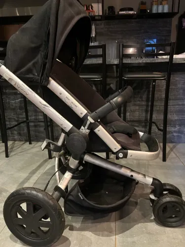 Carrinho Quinny Original- Super Resistente e Confortável