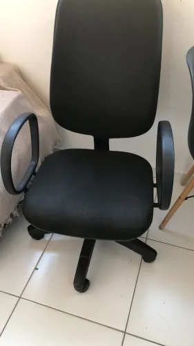 Cadeira de escritório giratória