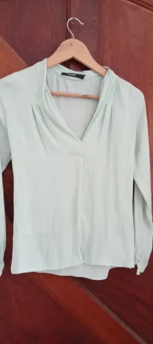 Camisa em cetim AMARO