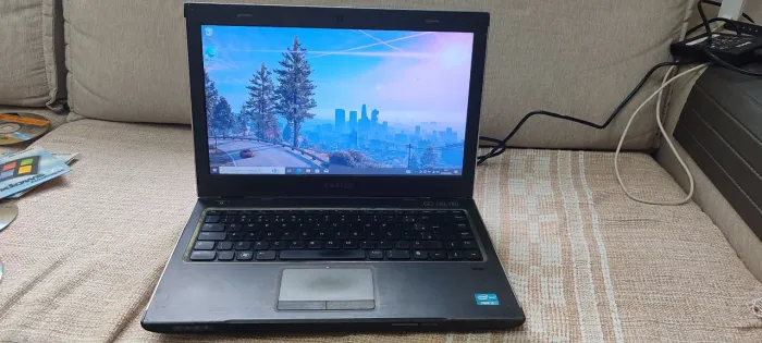 Notebook Core I5 3° Geração 4 Ram Hd 500 Gigas fonte original (S/ Bateria Ler desc.)