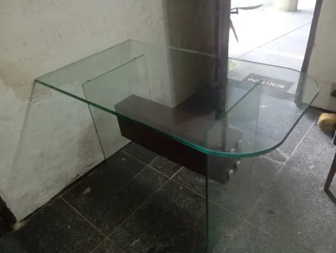 Mesa de vidro seminova 