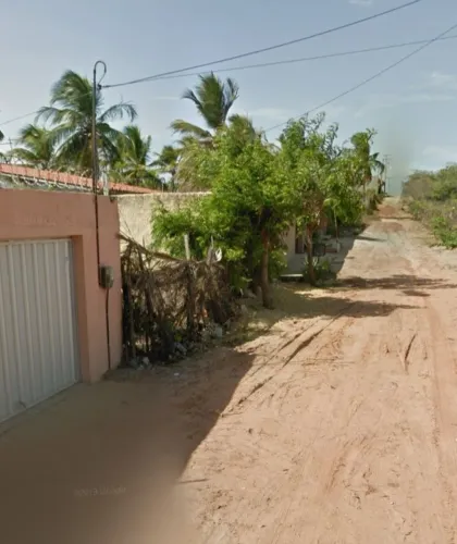 Vende-se um excelente terreno 10 × 35 em Matões - Caucaia - Ce. A cinco  minutos do Pecém