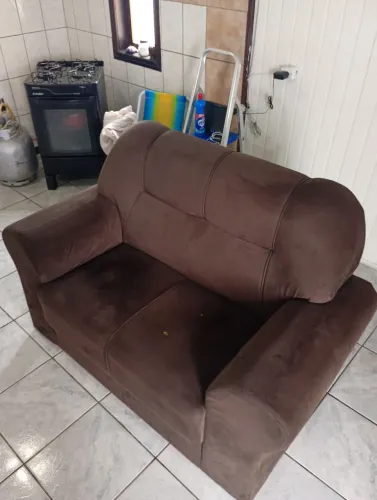 Sofá dois lugares bem cuidado 
