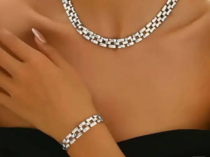 Conjunto luxo, pulseira e colar