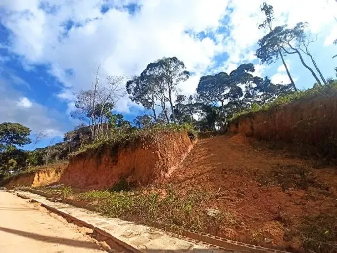 Imóvel com bom aproveitamento Terreno no Colonia Alpina, Teresopolis - RJ, N. SN QD V, 46