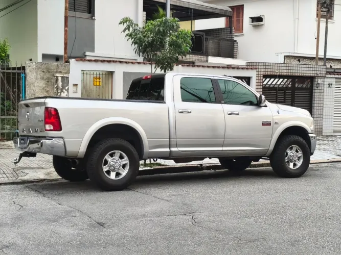 Ram 2500 Laramie 6.7 TDI CD 4X4 Diesel 2012