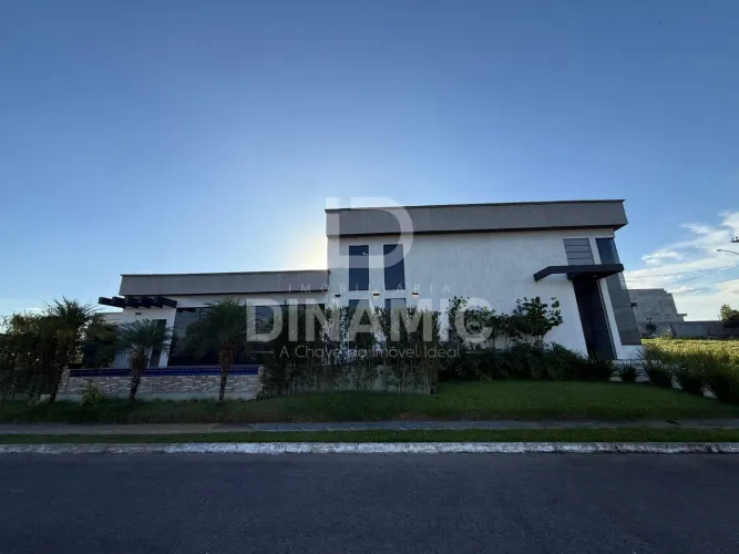 Casa Alto Padrão para Locação - Condomínio Copa Cabana.