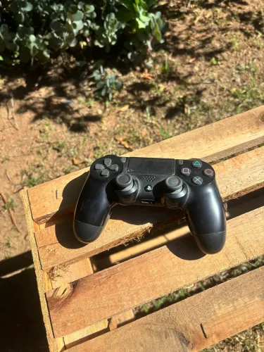 Dois controles+ HD externo 1tb