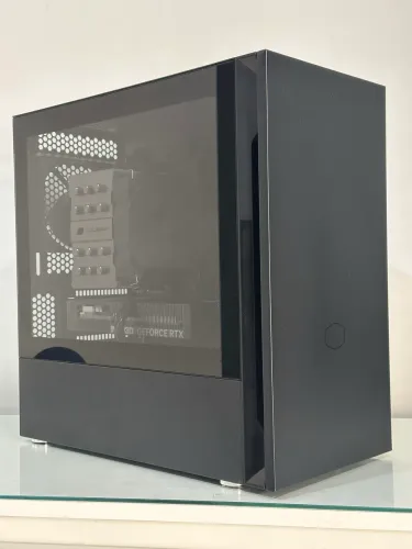 PC Gamer NOVO all-black RTX 5050 8GB A520 Asus TUF II AirCooler FORZA 85 512GB XPG