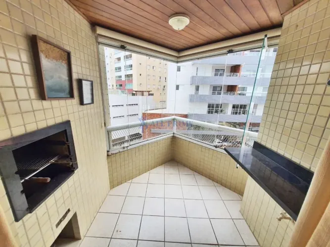 Grande oportunidade no bairro Guilhermina, apartamento com 02 dormitórios!