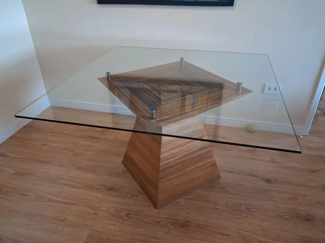MESA DE JANTAR EM ZEBRANO