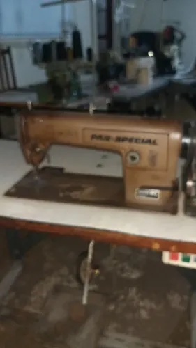 SÓ 450 REAIS MÁQUINA RETA PAN SPECIAL ANTIGA.