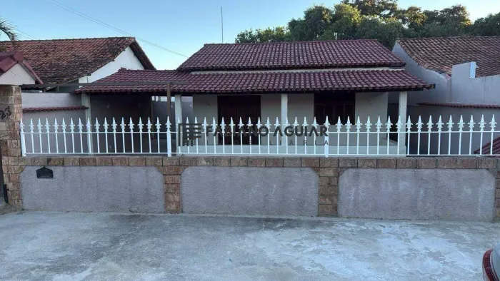 Casa à venda, 3 quartos, 3 vagas, Iguaba Pequena - Iguaba Grande/RJ-R$320.000,00