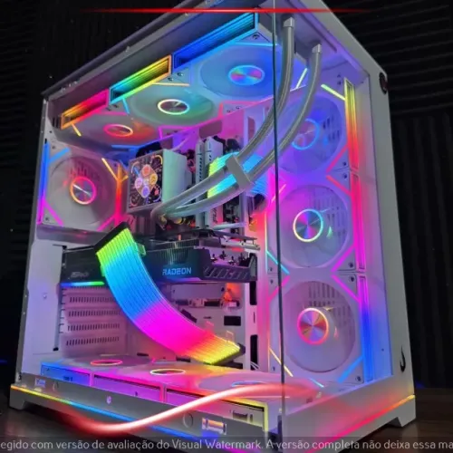PC Gamer Ryzen 7 9800X3D RX 9070 XT 32GB 1TB NVMe DDR5 Branco