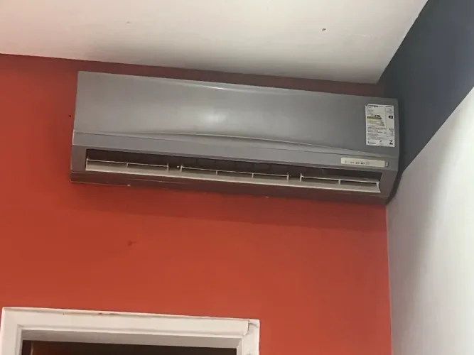 AR CONDICIONADO LG 12 mil BTUS  barato!
