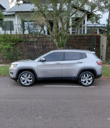 Jeep Compass Longitude 2.0 4X2 Flex 16V Aut. 2021