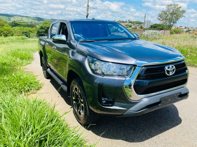 Toyota Hilux CD SRV 4X4 2.8 TDI Diesel Aut. 2021