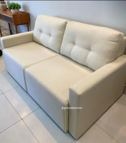 Sofá direto da fábrica com acabamento no veludo 