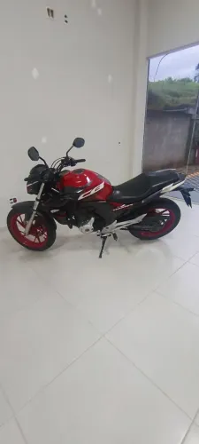 Cb Twister 250 F muito nova