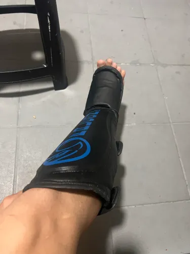 Caneleira muay thai