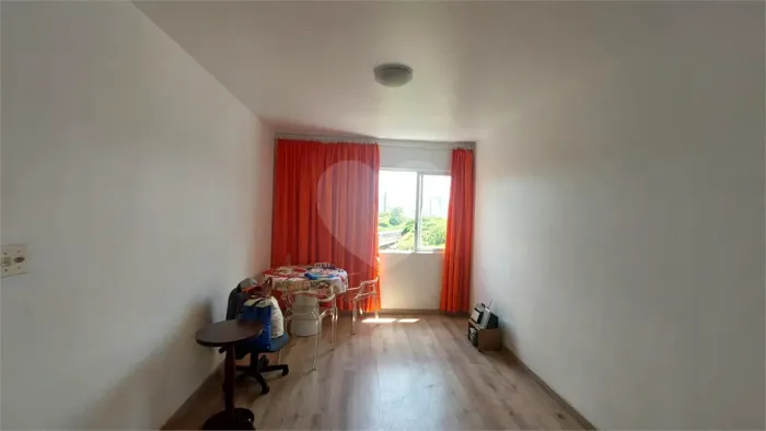 Apartamento com 2 quartos à venda em Sé - SP