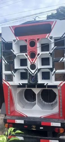Estrutura com carretinha